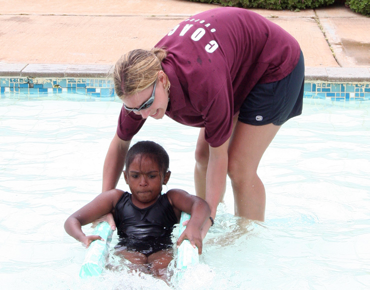 Hannah Middleton: Teach Swimming to Kids in South Africa